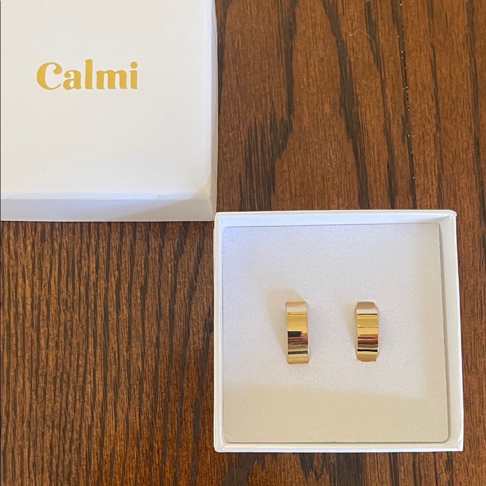 Calmi Ring - Picture 2 of 5